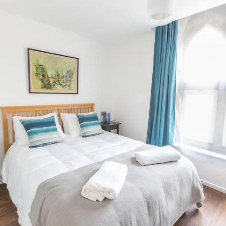 Chester Stays - Lovely Apartment In The Heart Of Chester With Free Parking Exterior photo