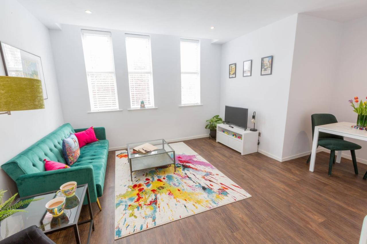 Chester Stays - Lovely Apartment In The Heart Of Chester With Free Parking Exterior photo