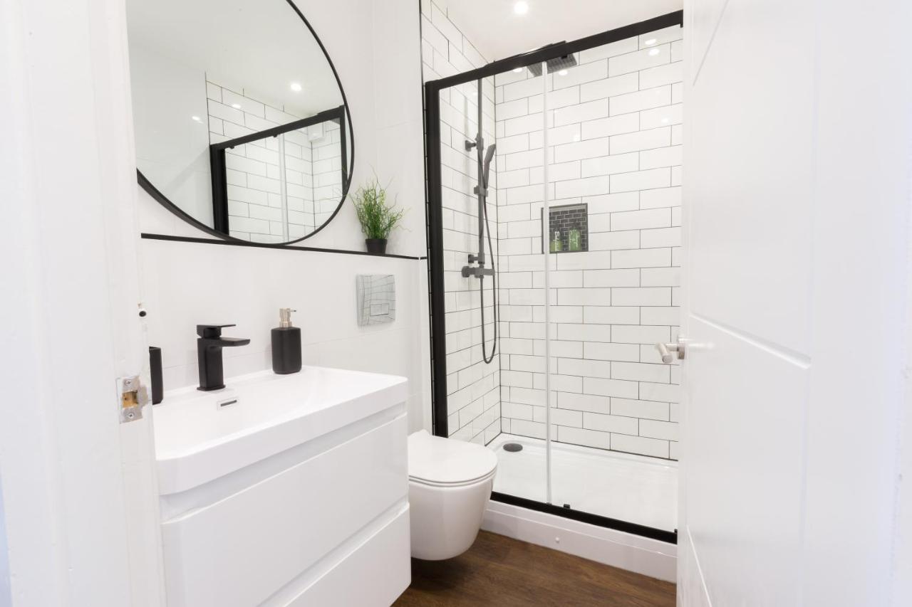 Chester Stays - Lovely Apartment In The Heart Of Chester With Free Parking Exterior photo