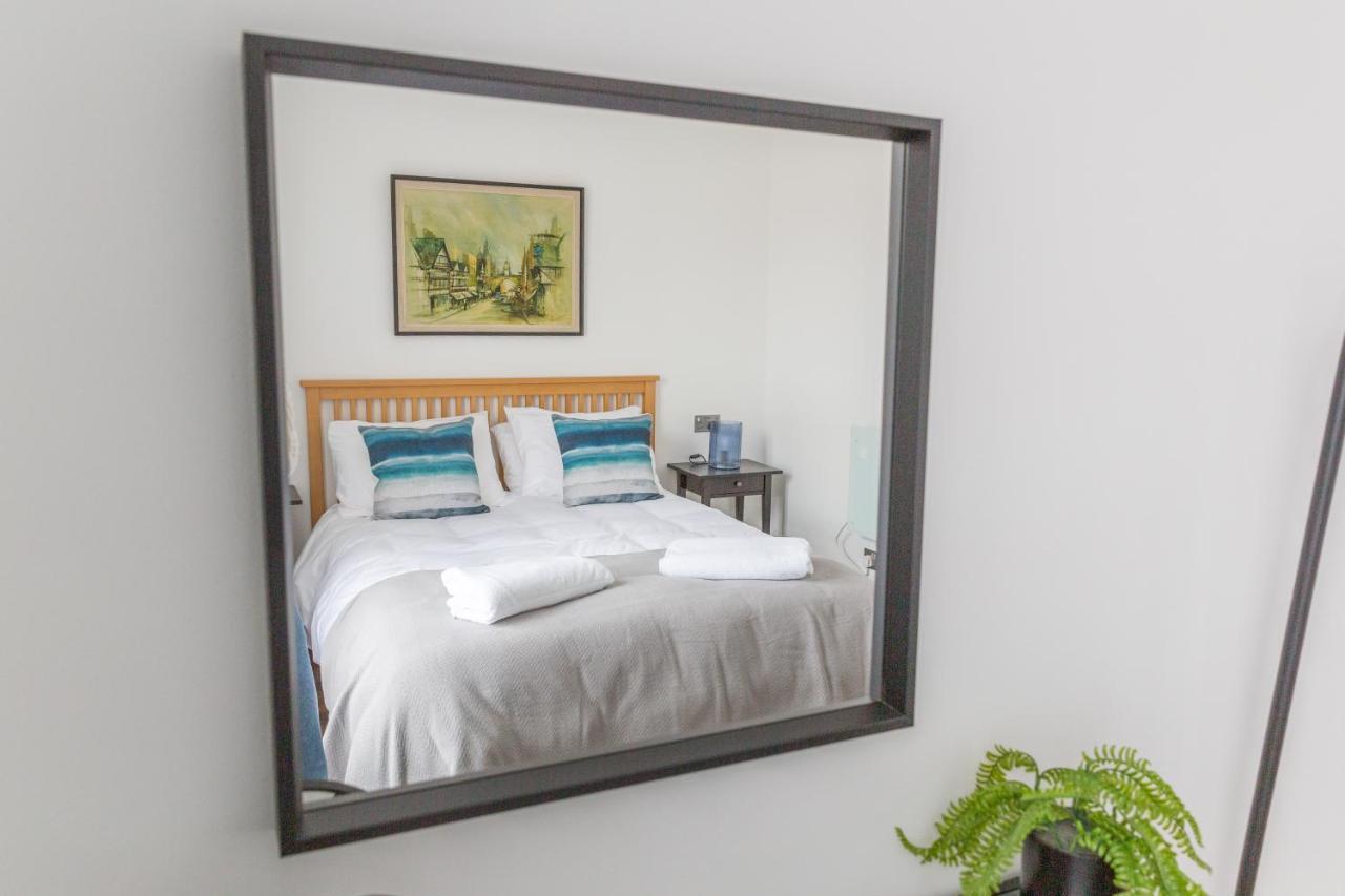 Chester Stays - Lovely Apartment In The Heart Of Chester With Free Parking Exterior photo
